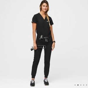 NWT Figs Zamora Jogger Scrubs Black sweatpant scrubs